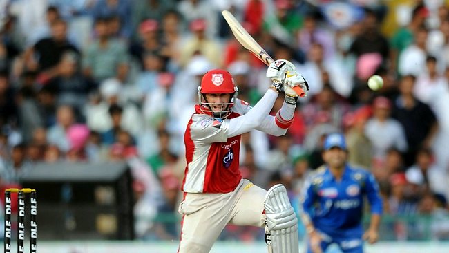 Hussey stands out in stand-in role 
